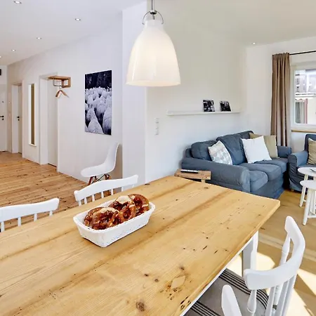 Alpenwelt I Appartement *